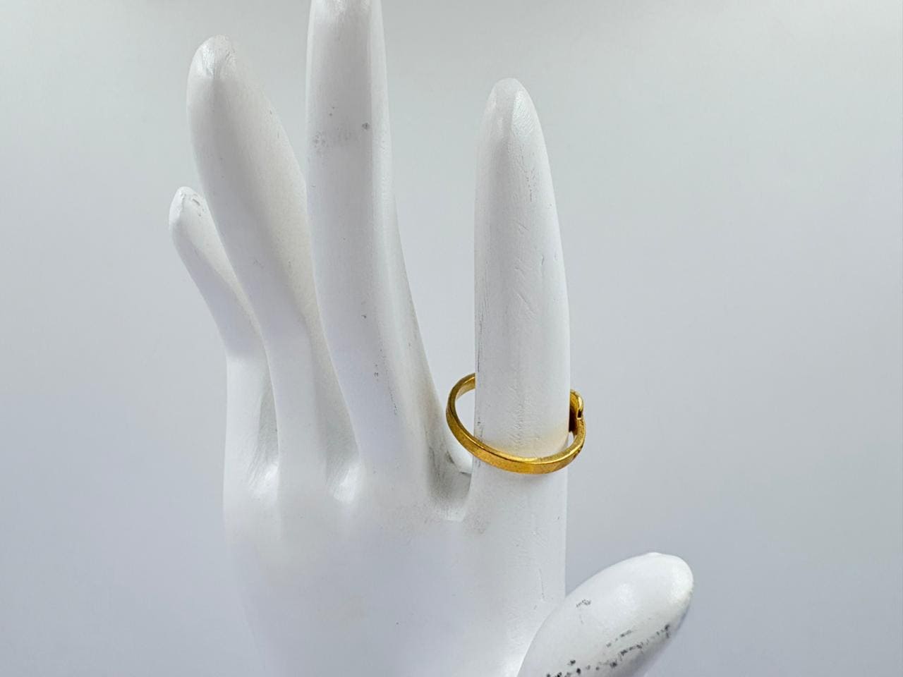 Infinity Twist Women’s Ring