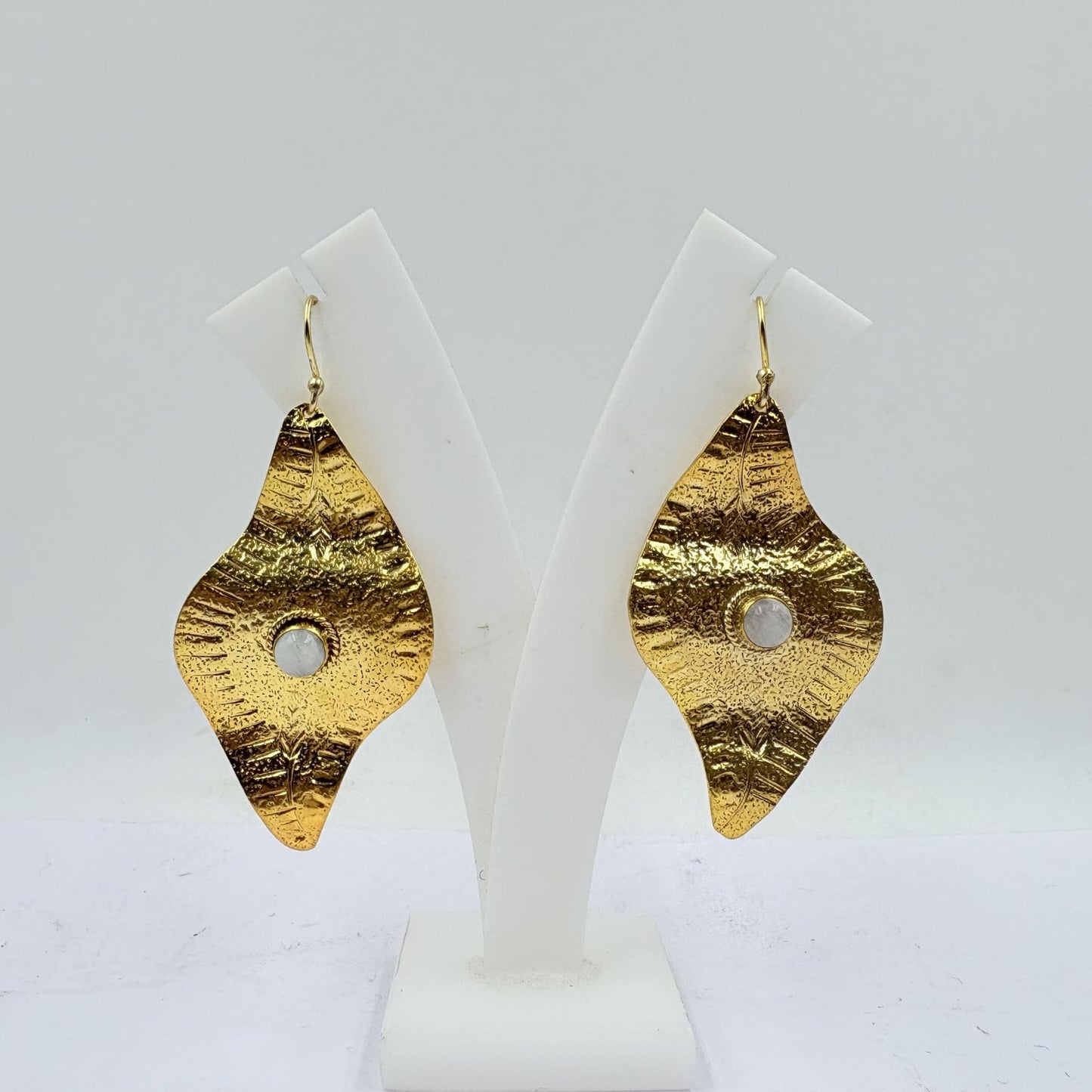 White Rainbow Textured Leaf Earrings – Elegant Glow