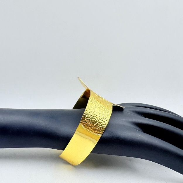 Golden Bird Design Handmade Brass Bangle