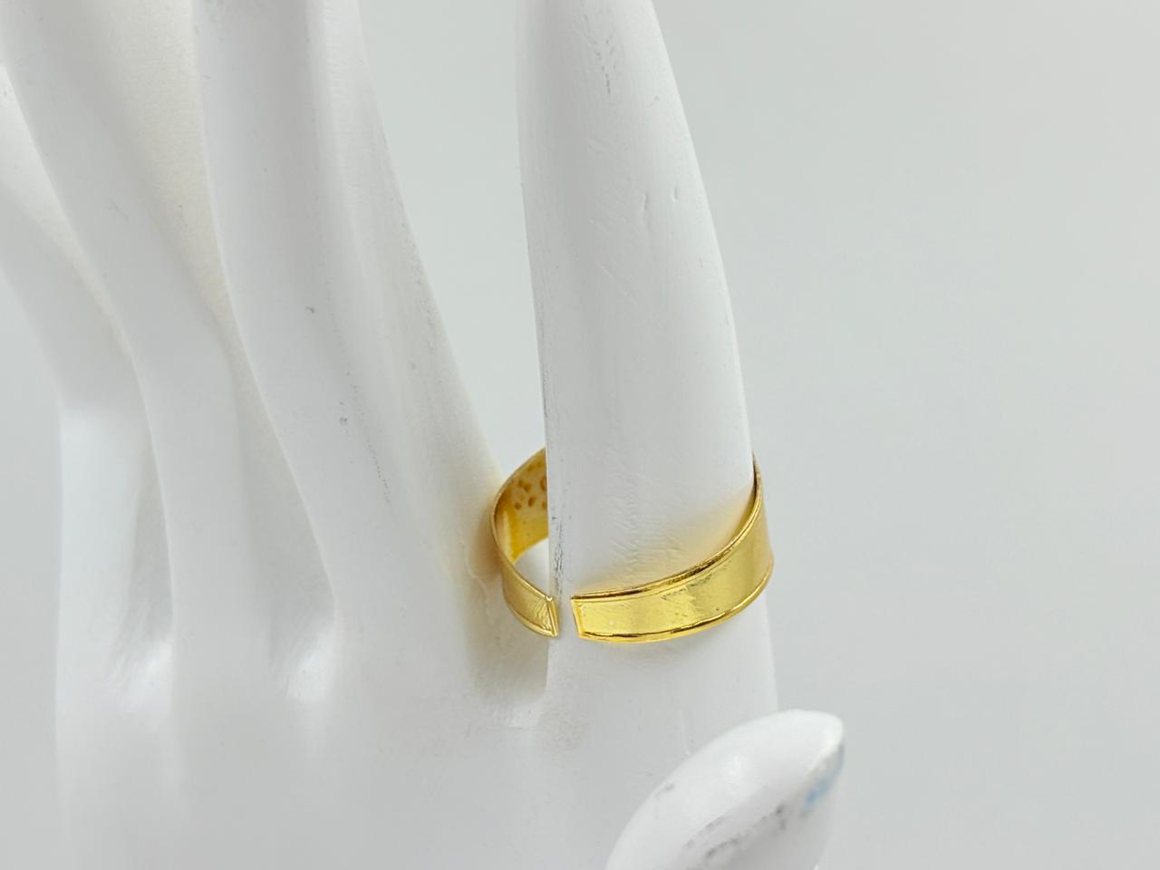 Regal Floral Shield Brass Ring MOBR64