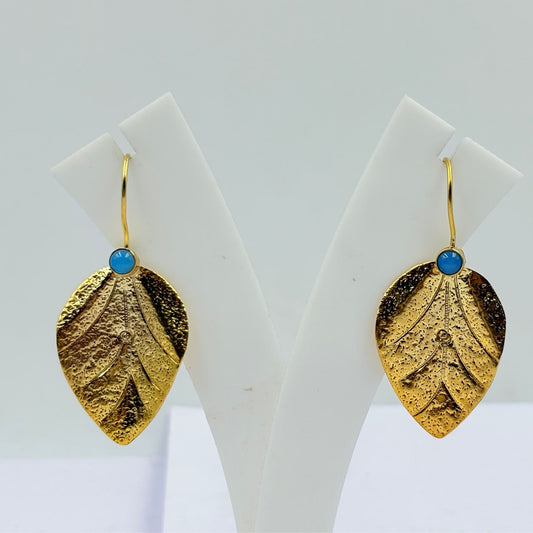 Elegant Calci Onyx Leaf Earrings with Gold Texture