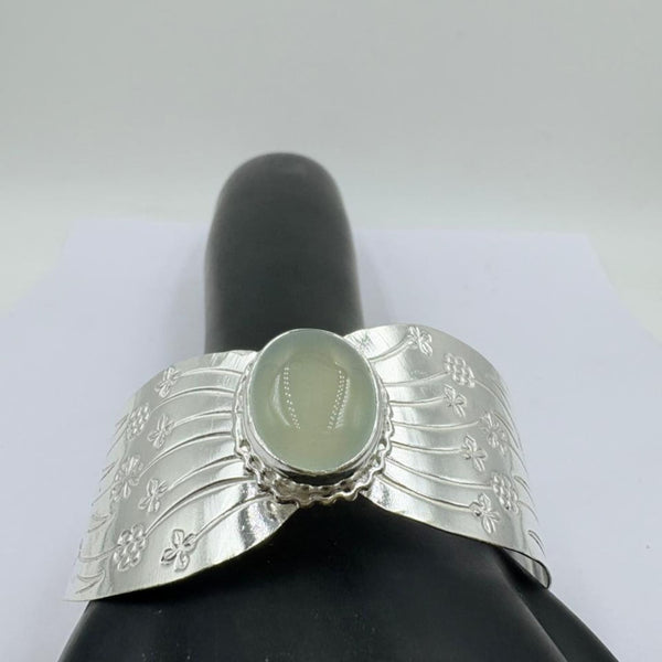 Elegant Chalcedony Onyx Engraved Silver Bangle