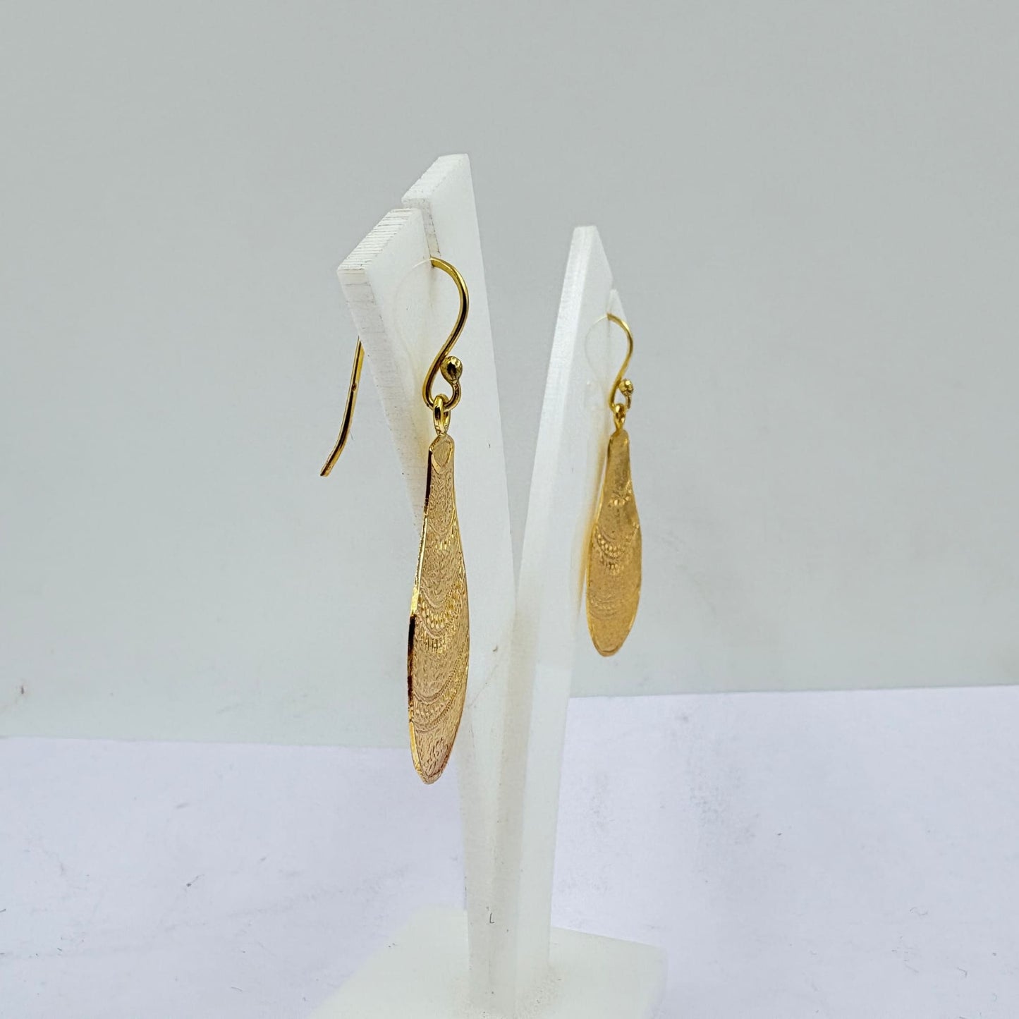 Golden Pot-Shaped Earrings – Handcrafted Perfection