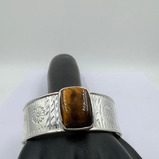 Majestic Tiger Stone Carved Silver Art Bangle