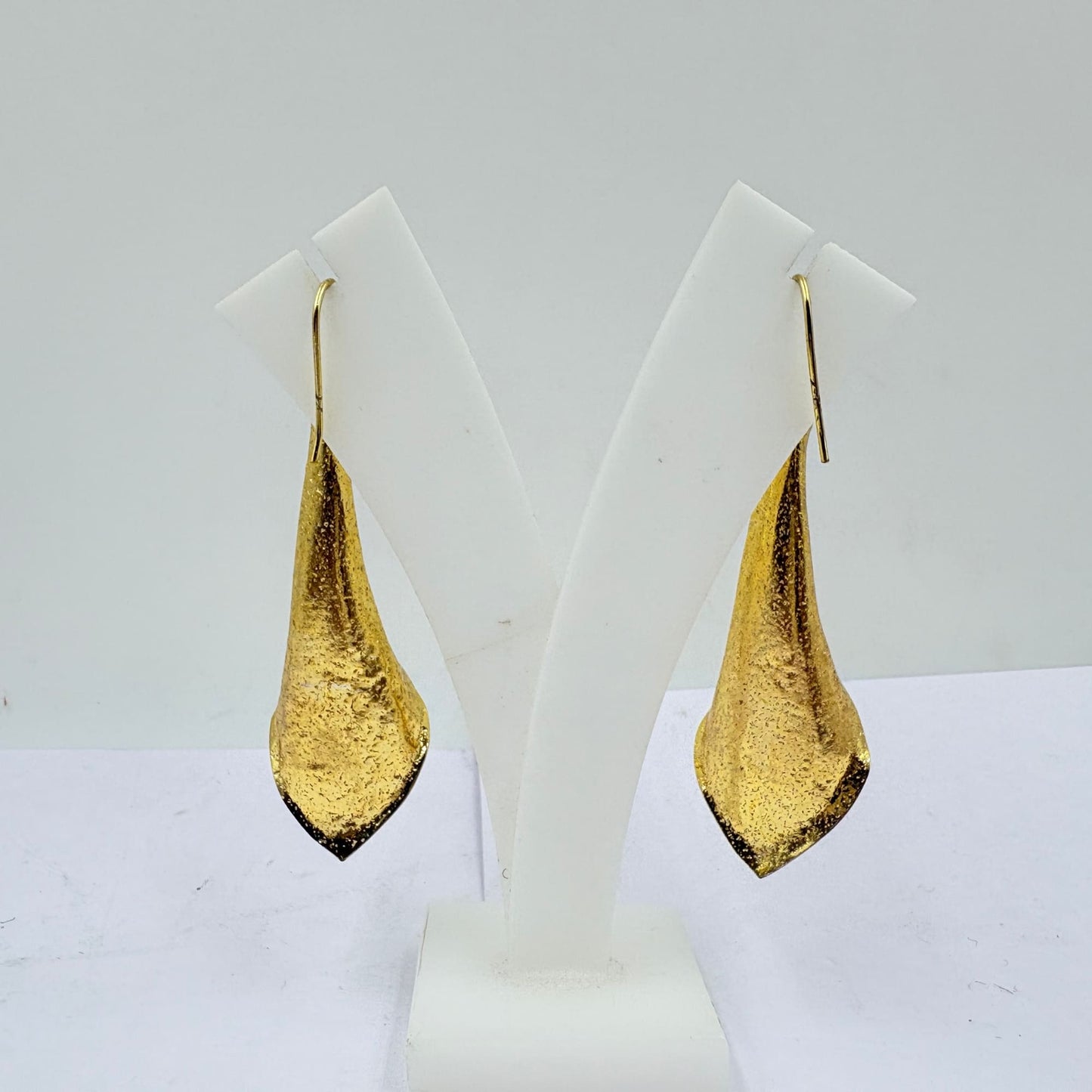 Golden Twist Drop Earrings – Handmade Modern Design