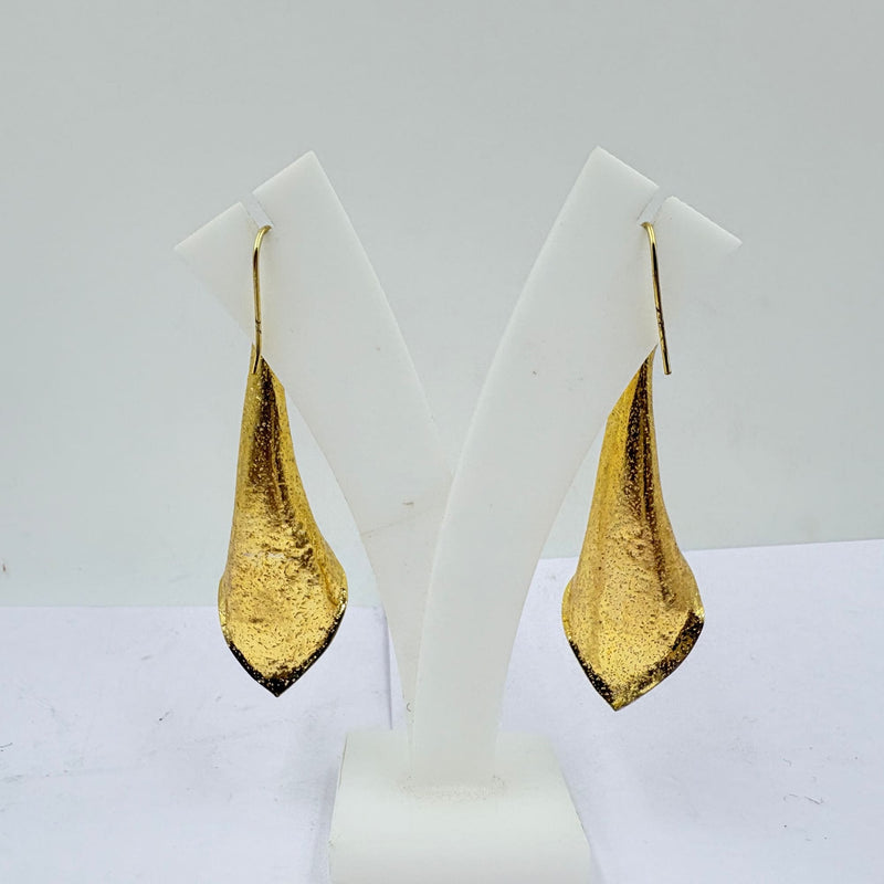Golden Twist Drop Earrings – Handmade Modern Design