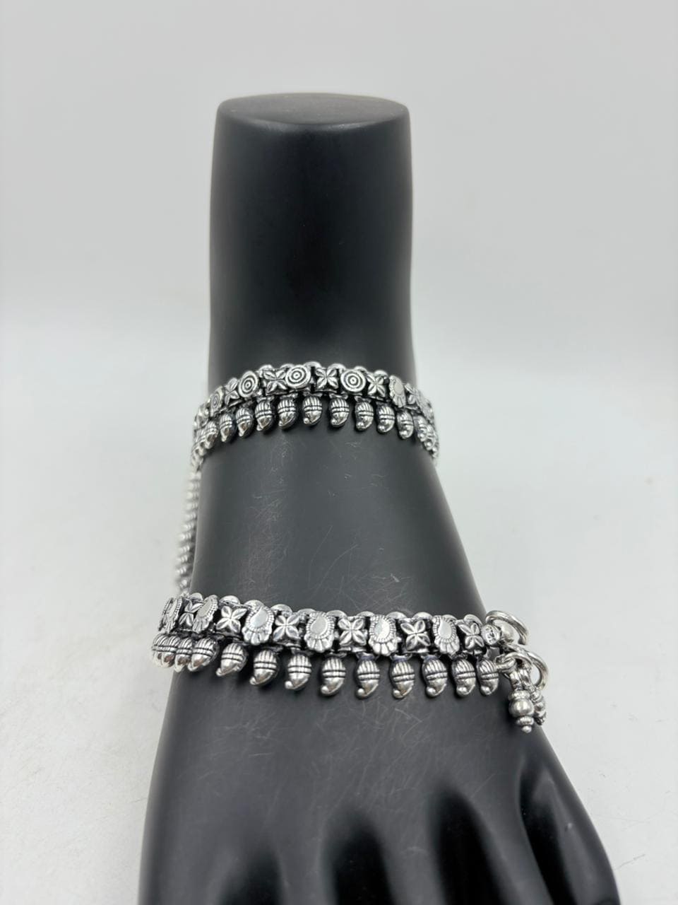 Wedding Silver Anklet – Floral Bead Design in Antique Silver Finish