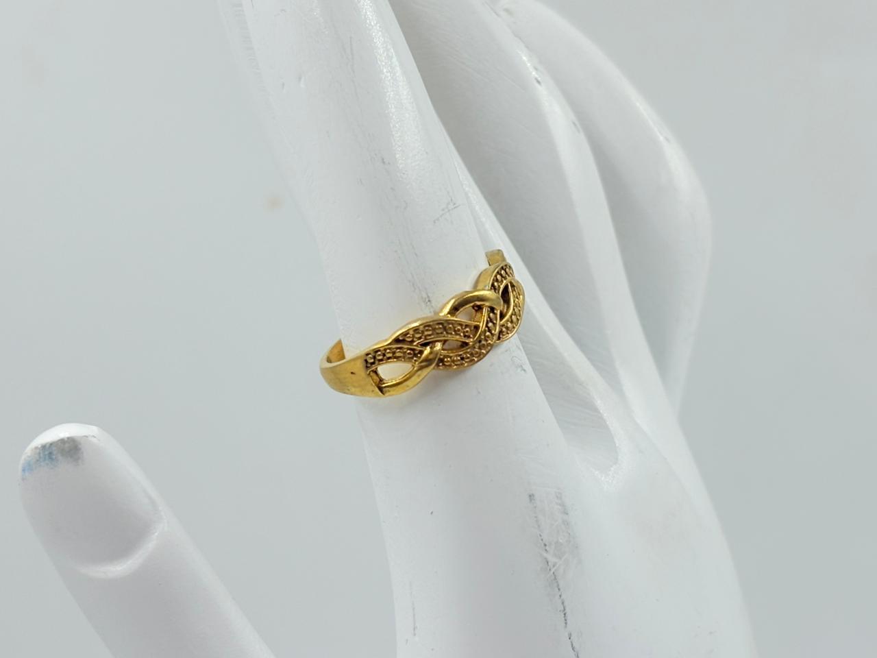 Braided Heart Brass Ring – Gold Plated MOBR63