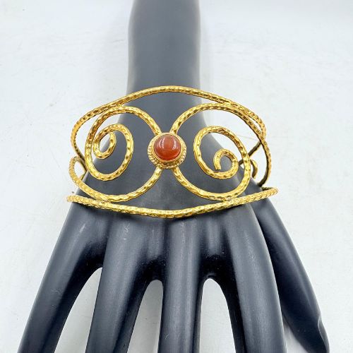 Royal Swirl Brass Bangle with Red Gemstone Center