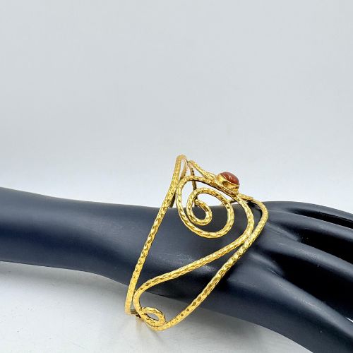 Royal Swirl Brass Bangle with Red Gemstone Center