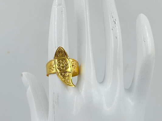 Regal Floral Shield Brass Ring MOBR64