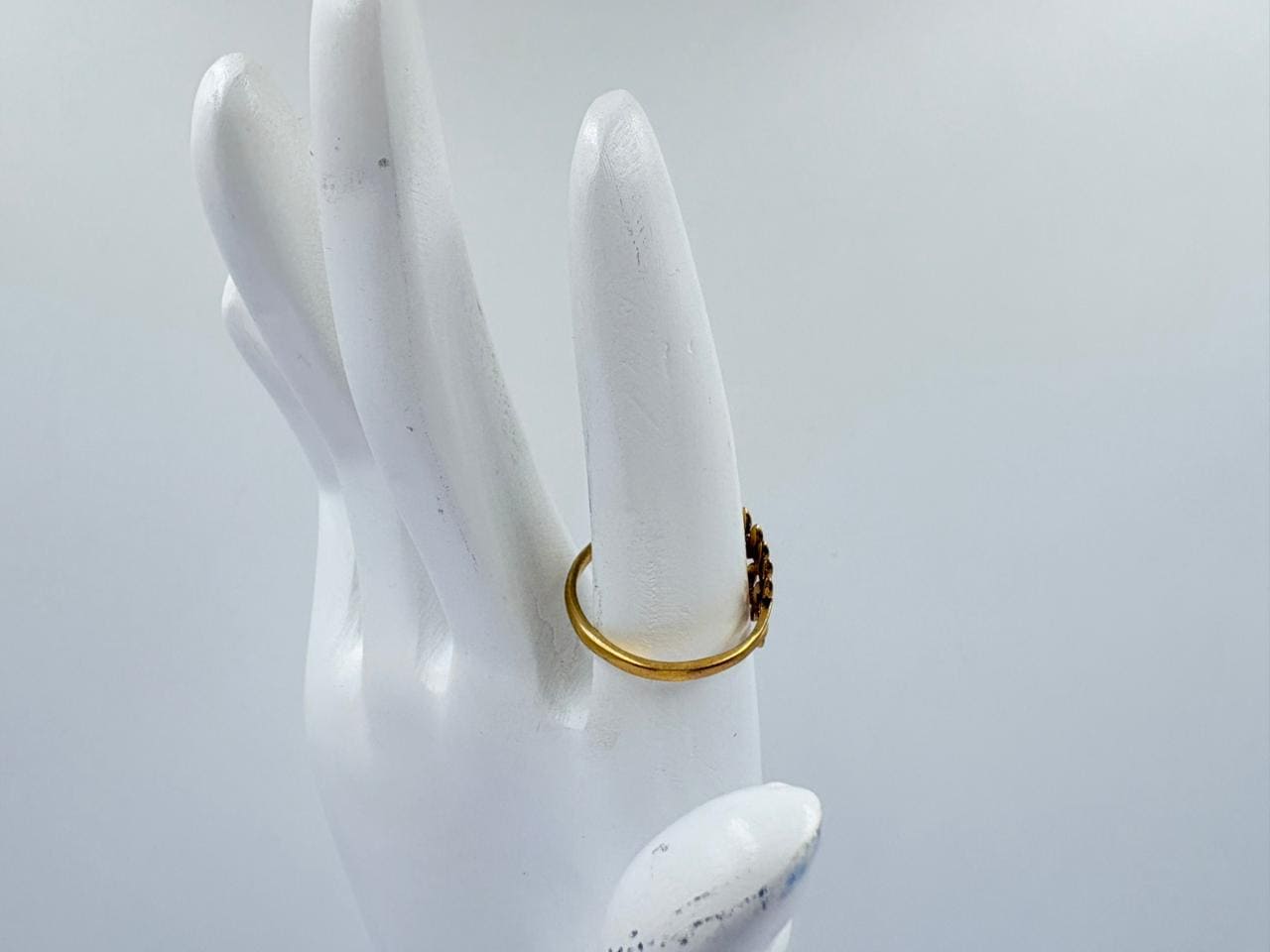 Golden Leaf Crown Ring – Signature Design