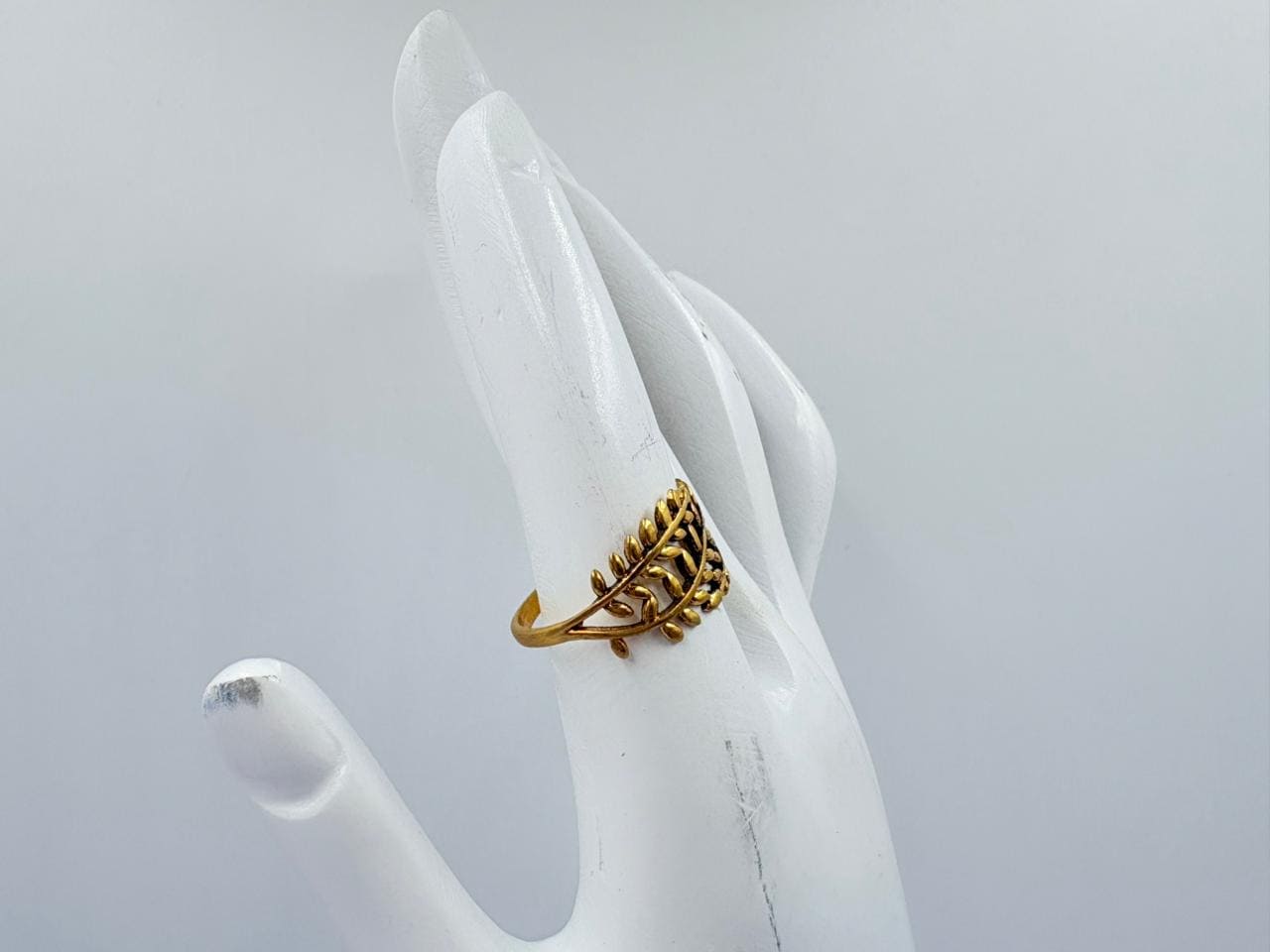 Golden Leaf Crown Ring – Signature Design