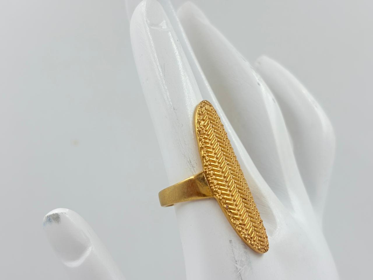 Golden Long Oval Pattern Ring MOBR75