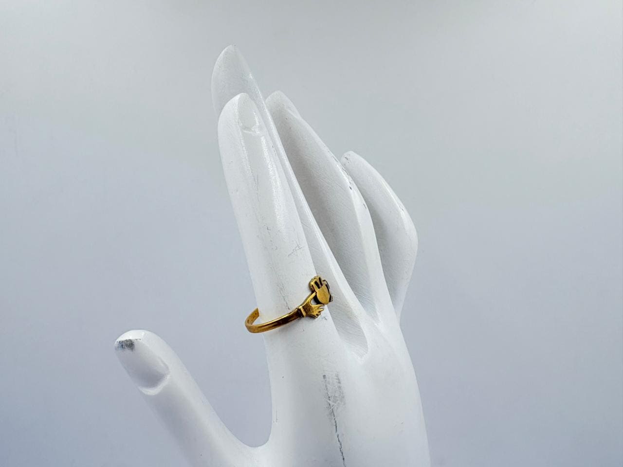 Royal Heart Embrace Ring