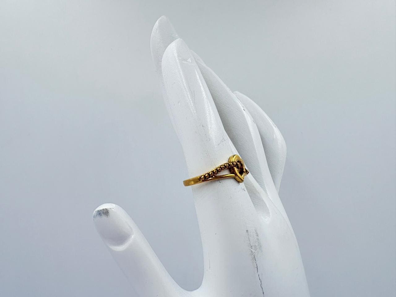 HeartAura Brass Ring – Elegant Love Band