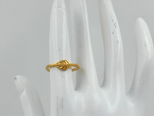 Golden Petite Leaf Ring – MOBR55 Design
