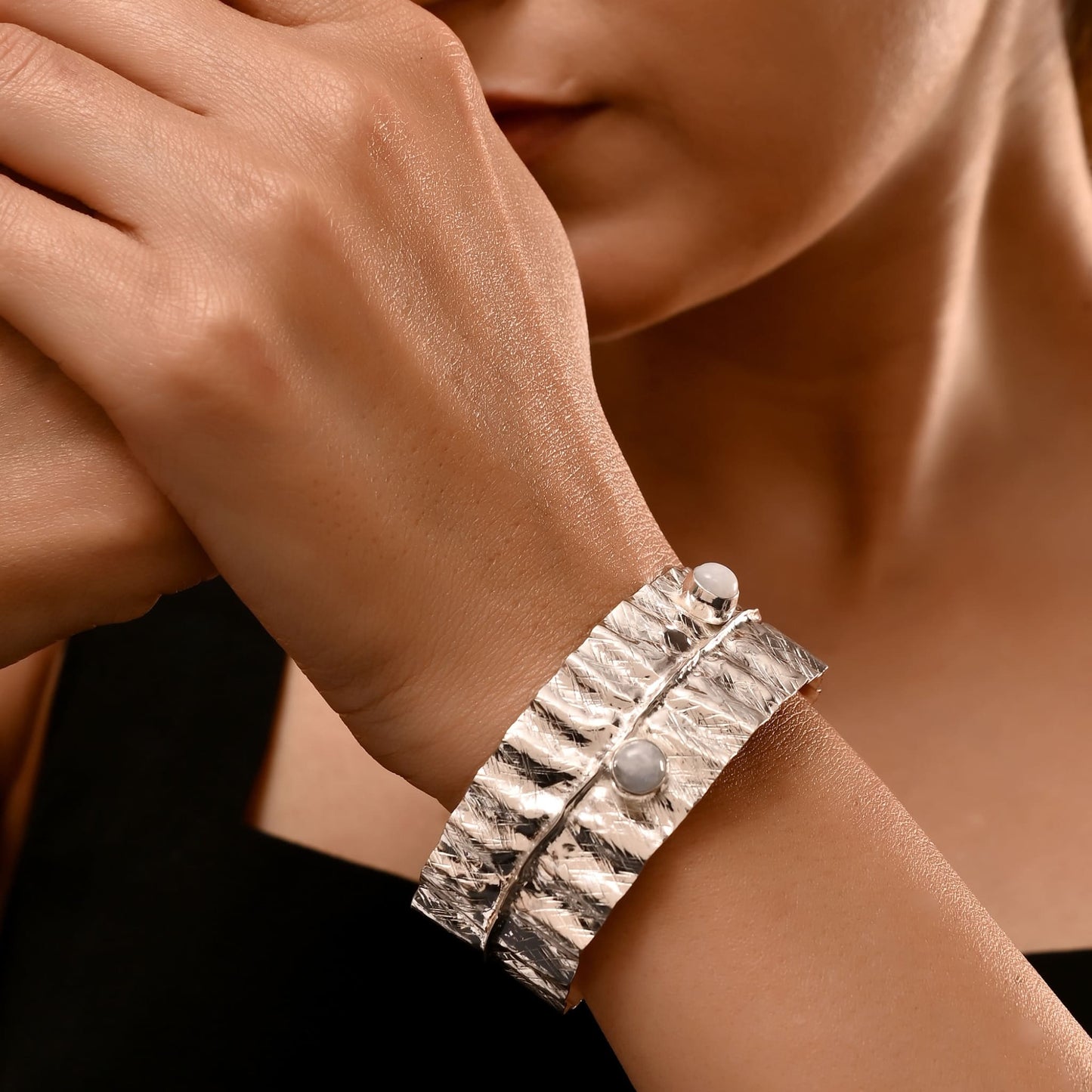 92.5 Sterling Silver Textured Bangle with White Rainbow Stone – Handcrafted Luxury Jewellery