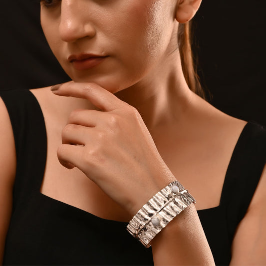 92.5 Sterling Silver Textured Bangle with White Rainbow Stone – Handcrafted Luxury Jewellery