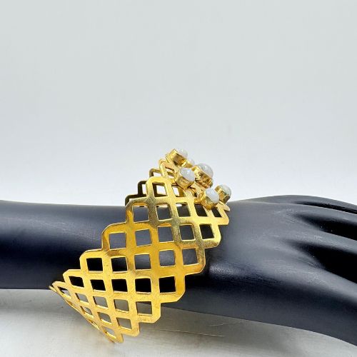 Handmade Brass Bangle with Stones & Gold Plating