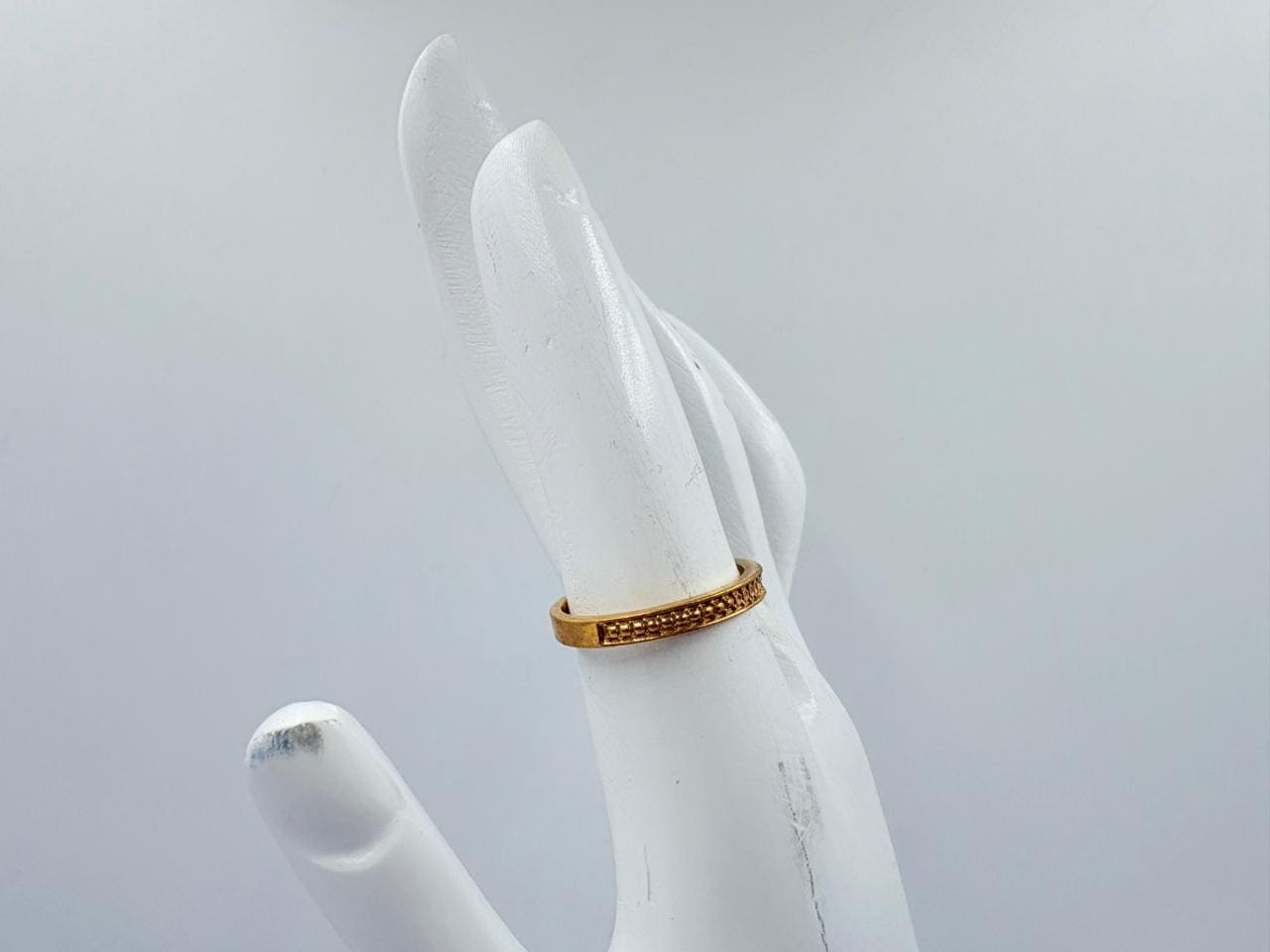 Golden Textured Band Ring – Signature